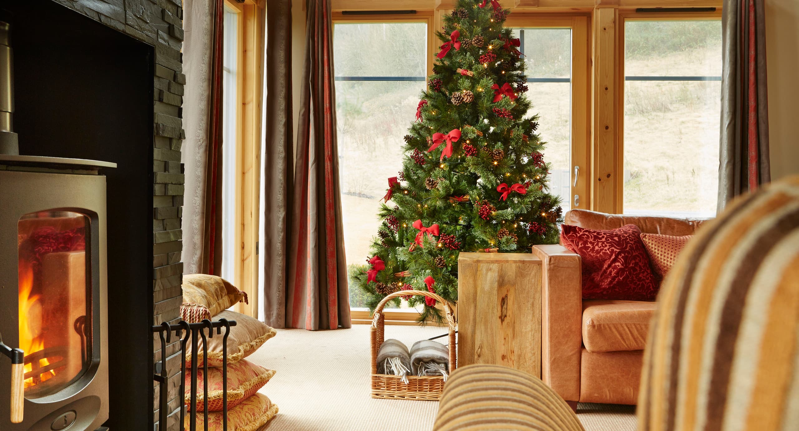 Hunter Lodges Christmas Decor