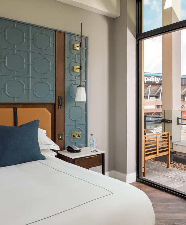 Deluxe Junior Suite with balcony at The Parkgate Hotel